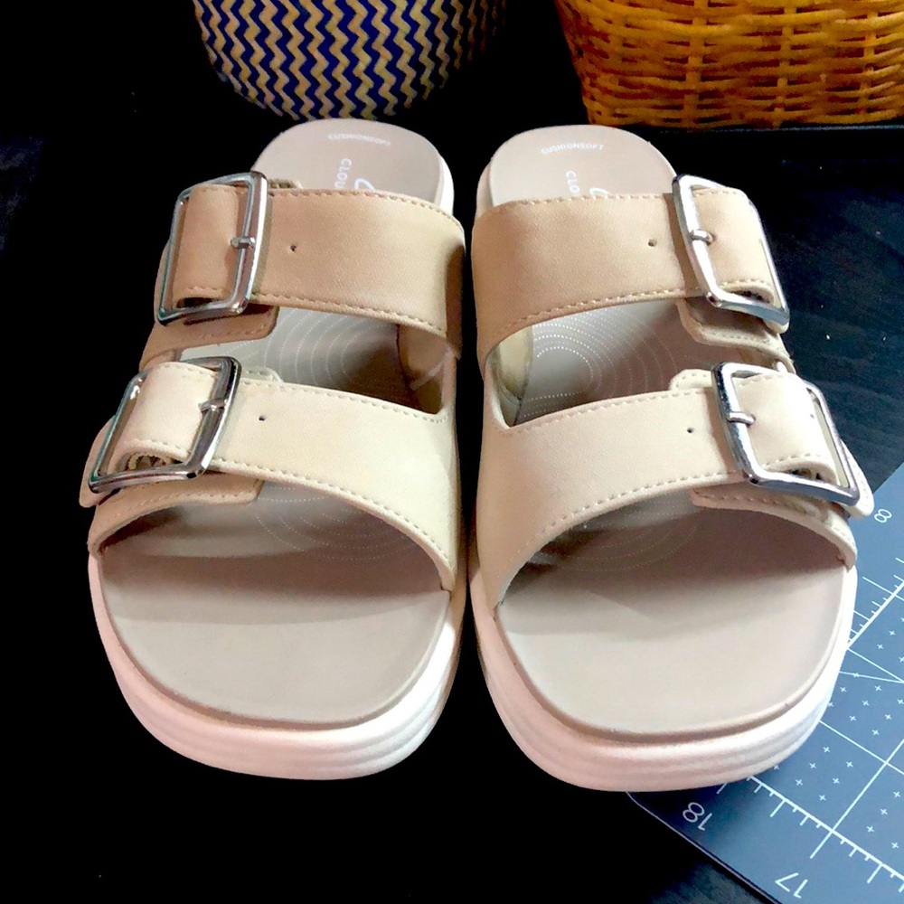 Clarks Women’s Drift Buckle Slip on Slide Wedge Sandals